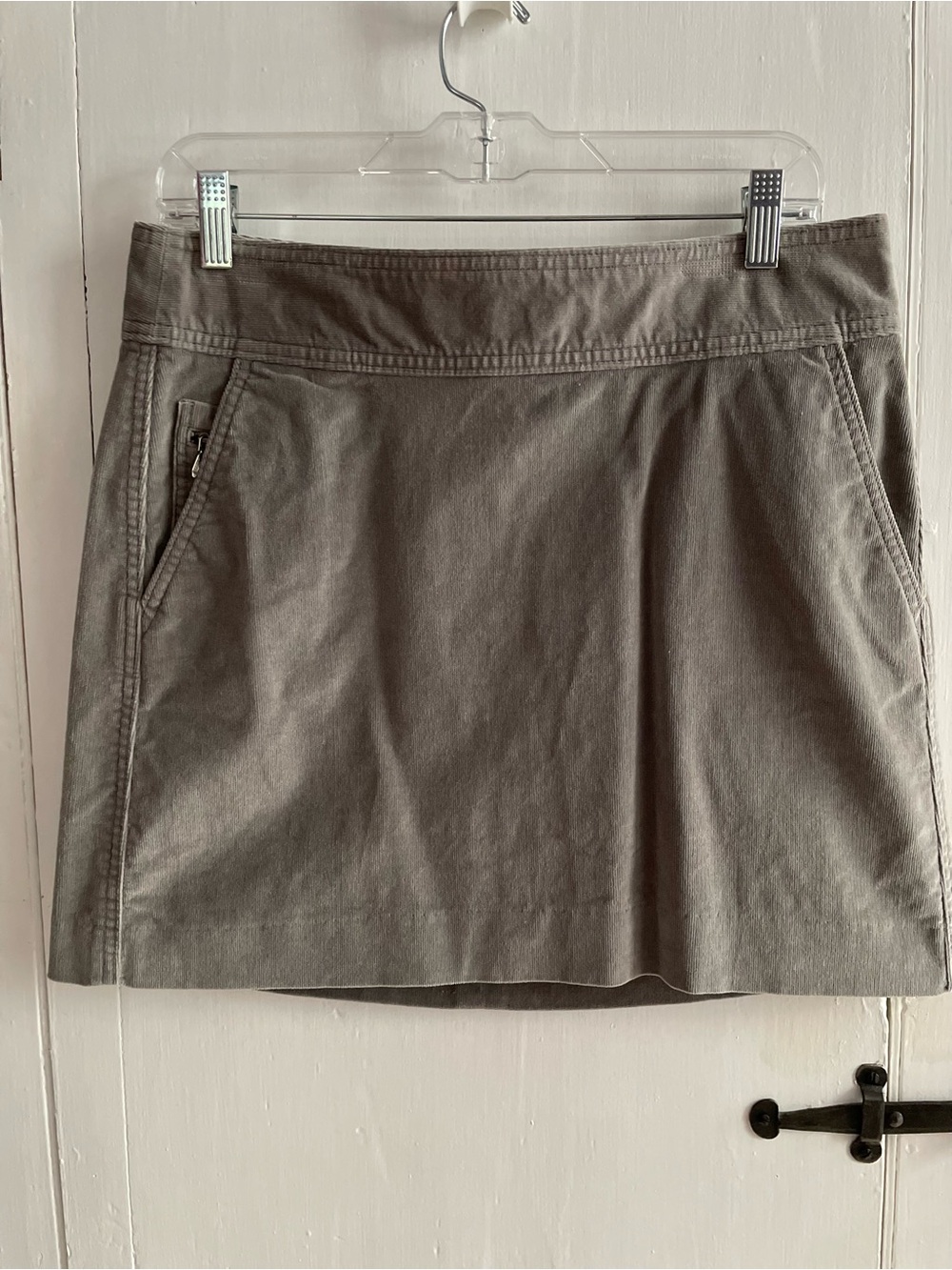 Banana Republic Women's Gray Cotton Blend Corduroy Slant Pocket Mini Skirt Size